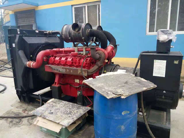 永城关于柴油发电机组水箱污垢的产生与清理