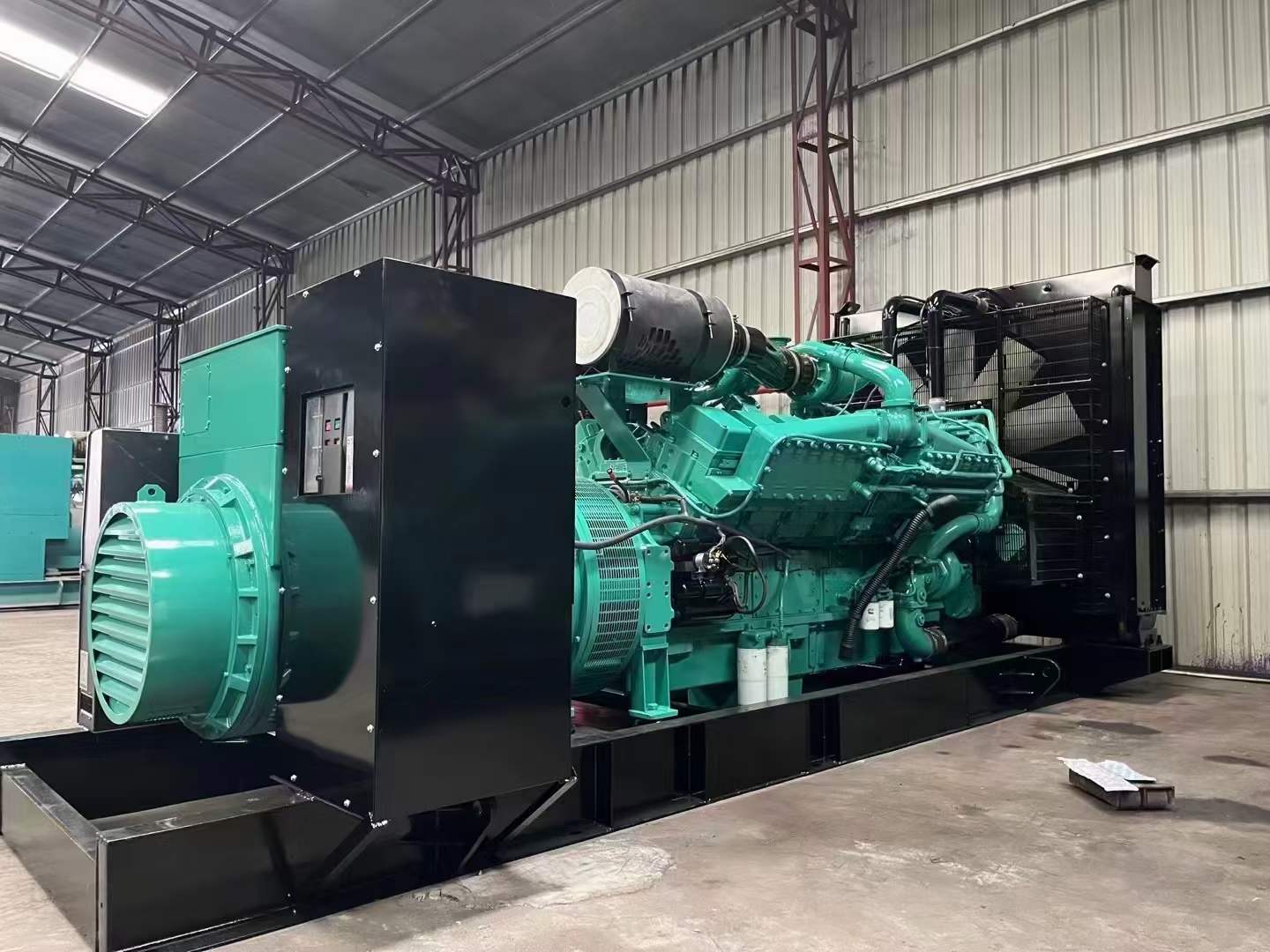 永城如何降低 800kW 柴油发电机输出电流的波动？