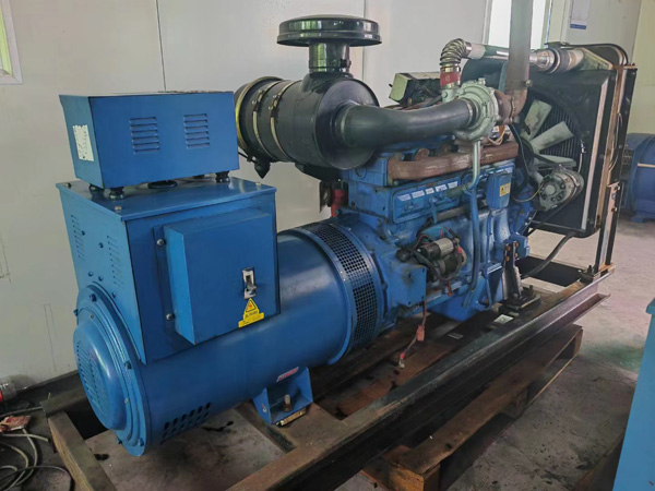永城100kW柴油发电机组使用多级机油有哪些优缺点？